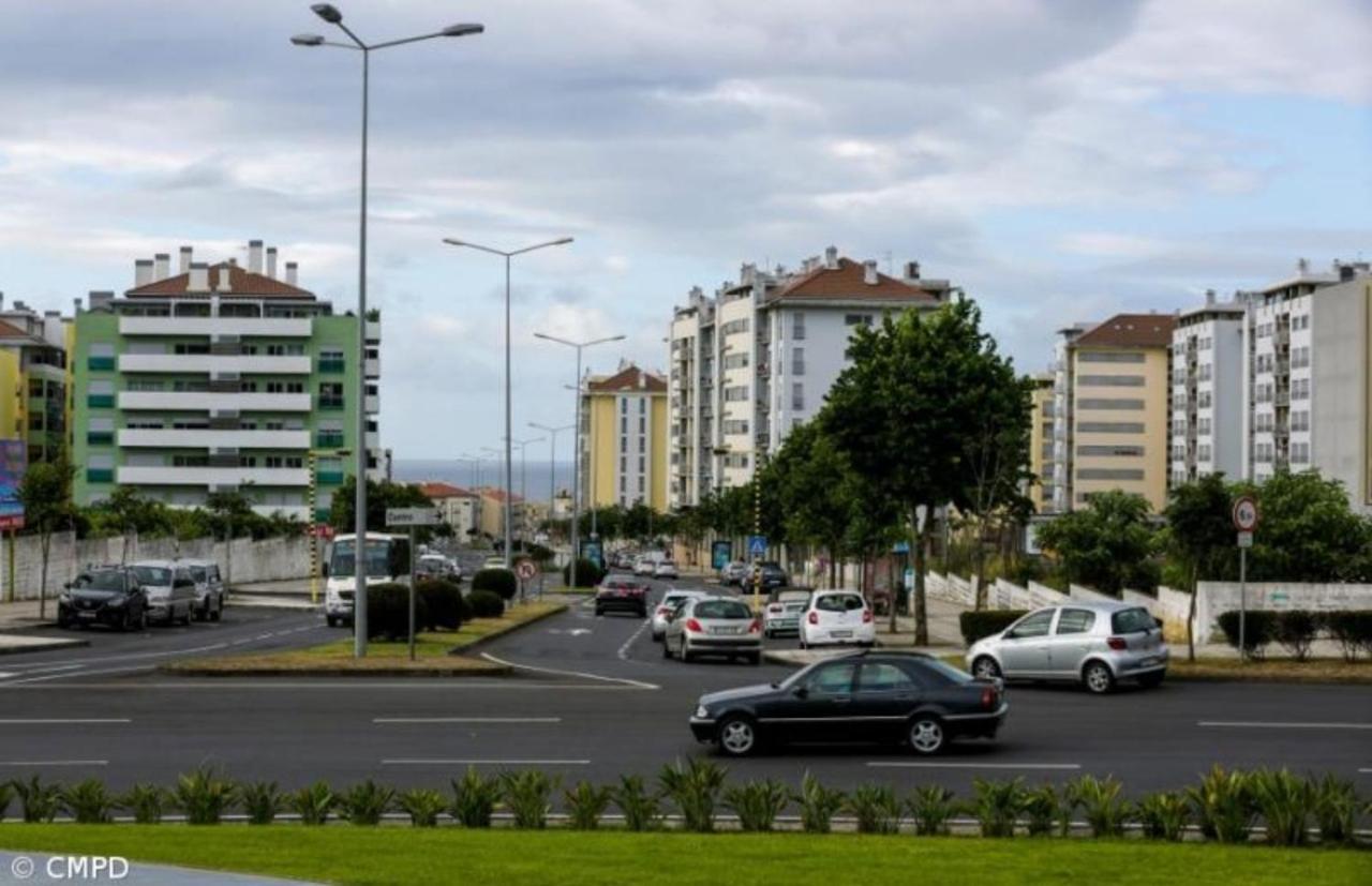 Oceanus Executive Lägenhet Ponta Delgada Exteriör bild